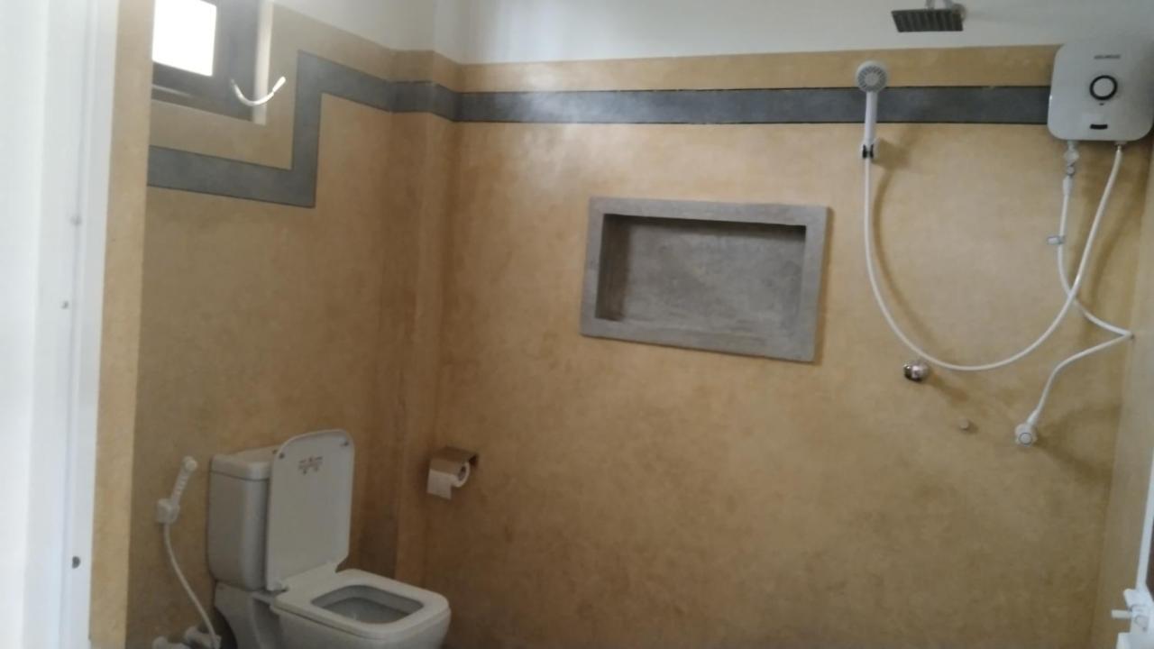 Relax Beach Resort Уелигама Екстериор снимка