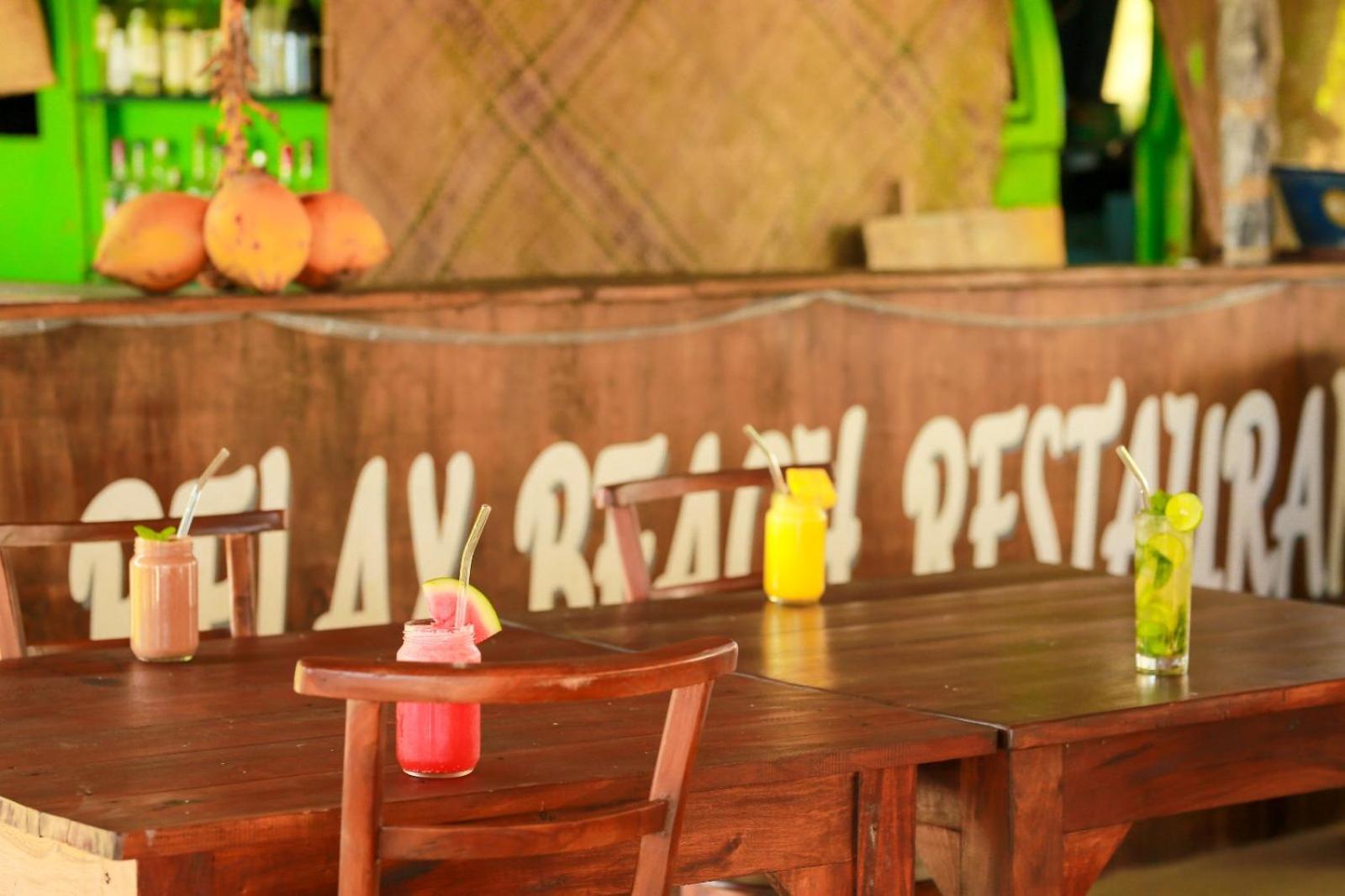Relax Beach Resort Уелигама Екстериор снимка