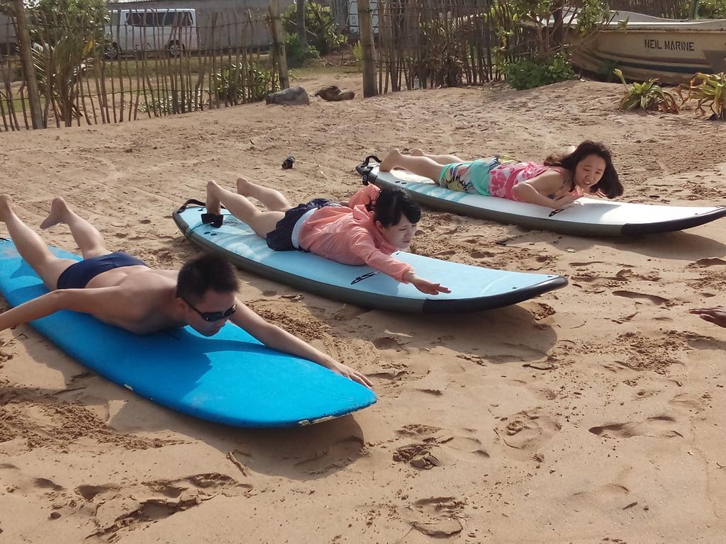 Relax Beach Resort Уелигама Екстериор снимка